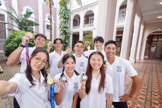 (Back row from the left) Fung Hoi Sun, Anson Wong, Yeung Chi Ka, Johannsson Magnus Prostur
(Front row from the left) Cindy Cheung, Chloe Pak, Nicole He Jada, Kikabhoy Rafeek
 